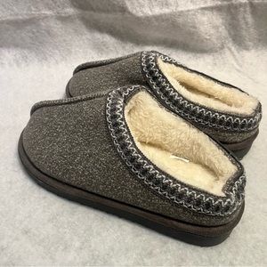 Slip on grey slippers outside slippers embroidered grey